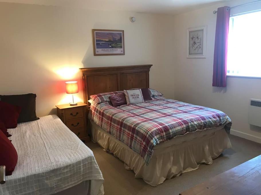 Great Offer 2 Bed Tenby Flat Free Parking Exterior photo